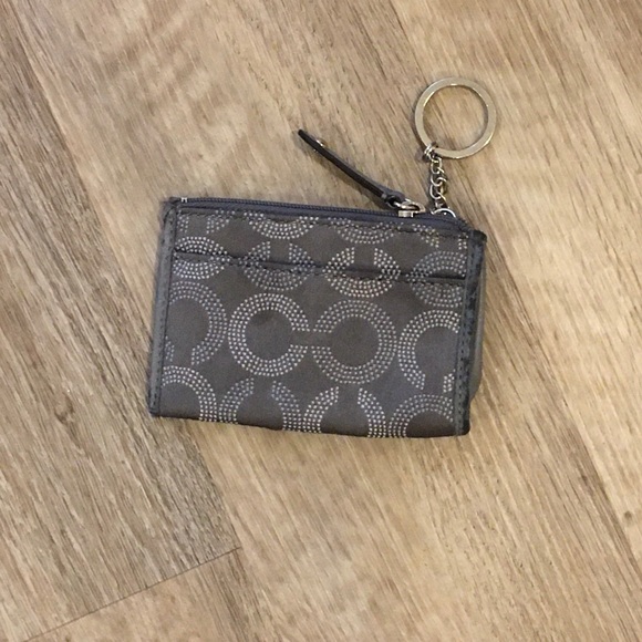 *COACH* Wristlet! - Picture 3 of 10